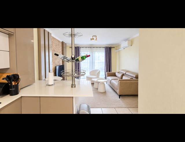 3 BEDROOM TOWNHOUSE FOR SALE IN HEUWELSIG ESTATE